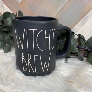 Rae Dunn coffee mug.